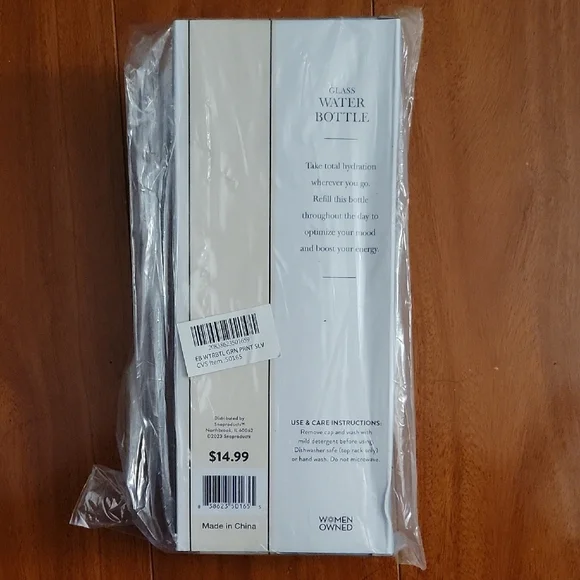 Sky Blue Glass Water Bottle - Picture 3 of 4